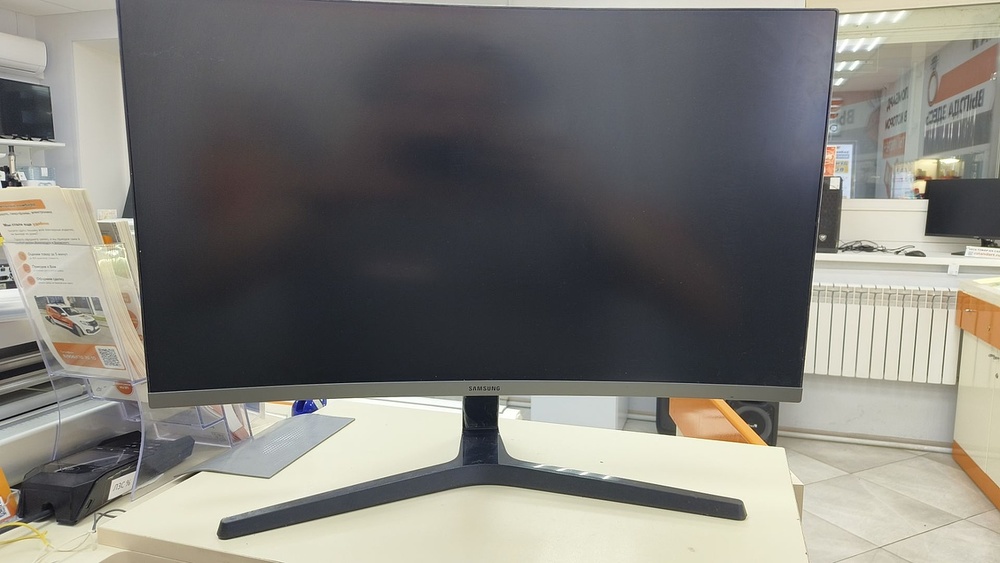 Монитор Samsung C27R500FHI
