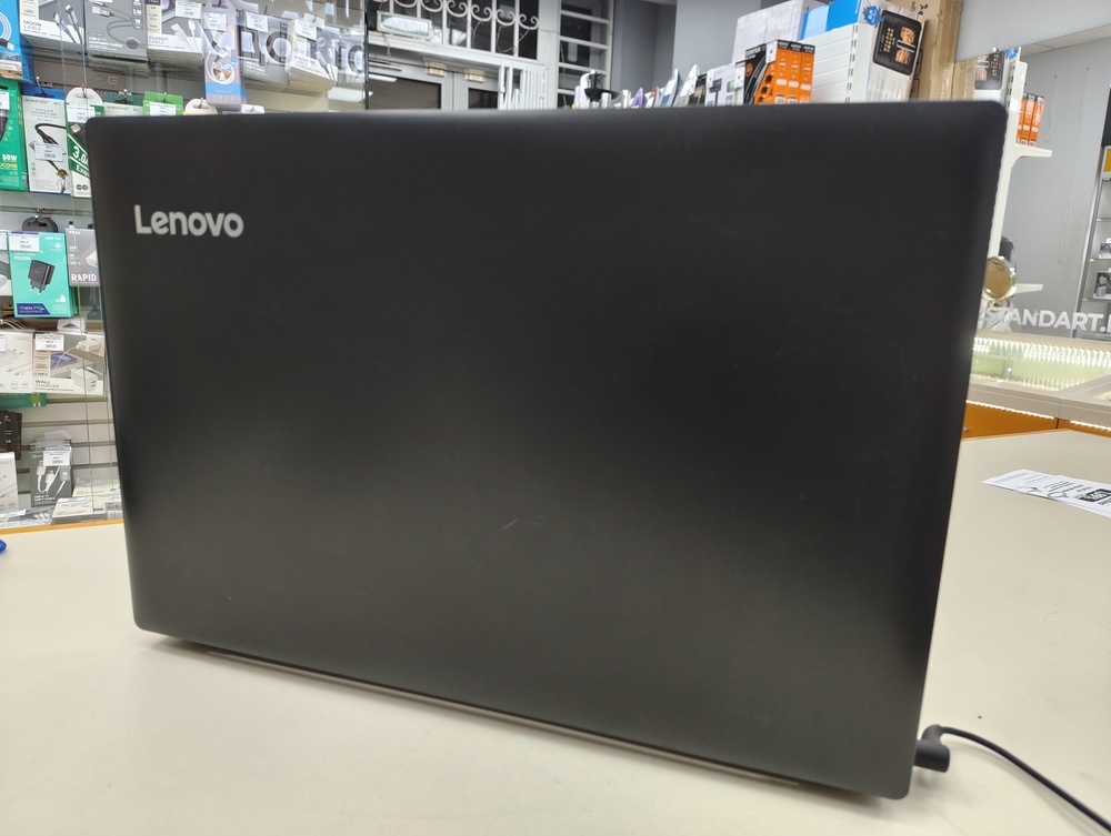Ноутбук Lenovo; Core i3-6006U, GeForce 920MX, 6 Гб, Нет, 1 Tb