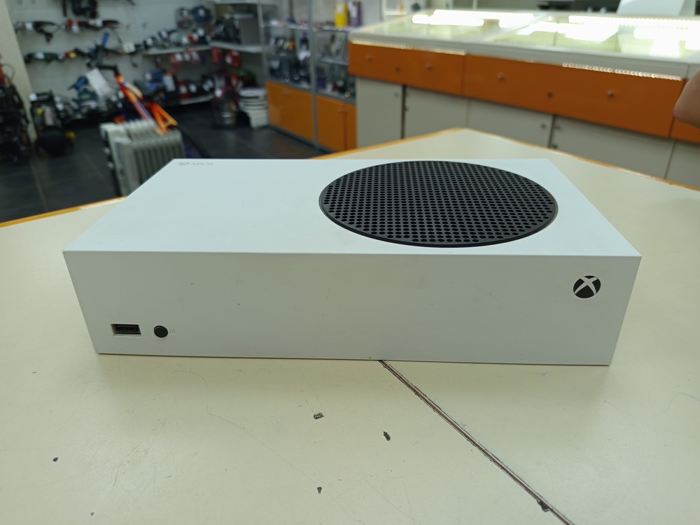 Игровая приставка Xbox Series S 512Gb SSD Игровая приставка Xbox Series S 512Gb SSD