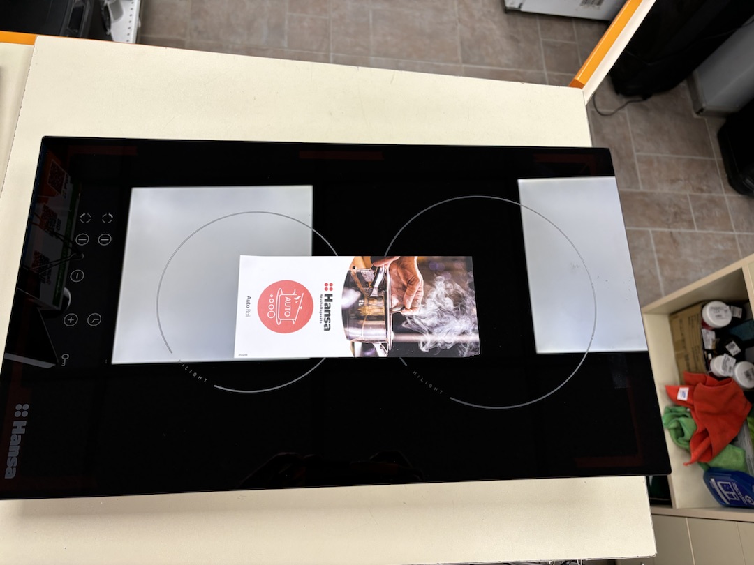 Встраиваемая электрическая панель Hansa BHC36106