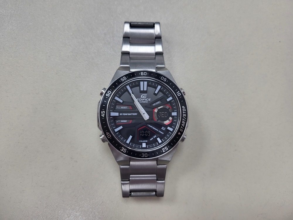 Часы наручные Casio EFV-C110