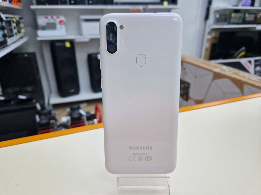 Смартфон Samsung Galaxy A11 2/32