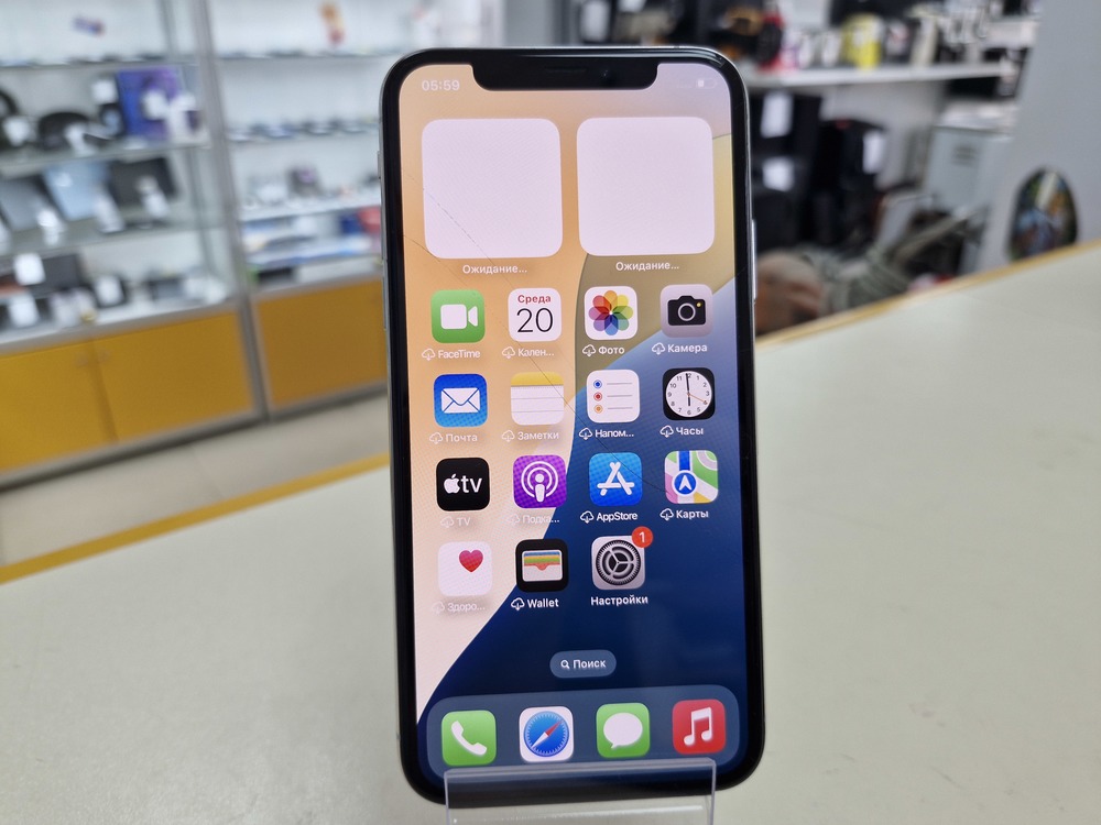 Смартфон Apple iPhone Xs 64Gb