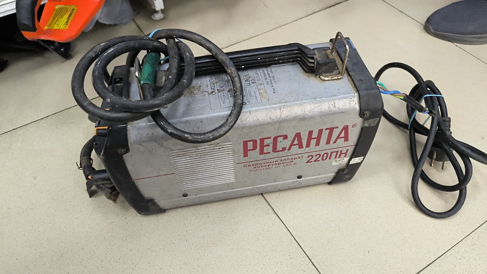 Сварочный аппарат Ресанта САИ 220ПН