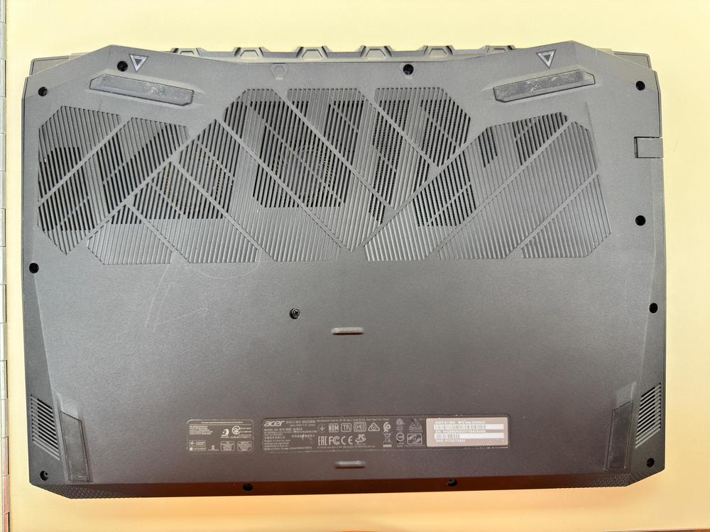 Ноутбук Acer; Core i7-9750H, GeForce RTX 2060, 16 Гб, 500 Гб, 1 Tb