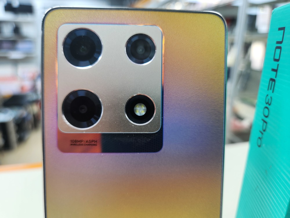 Смартфон Infinix Note 30 PRO 8/256