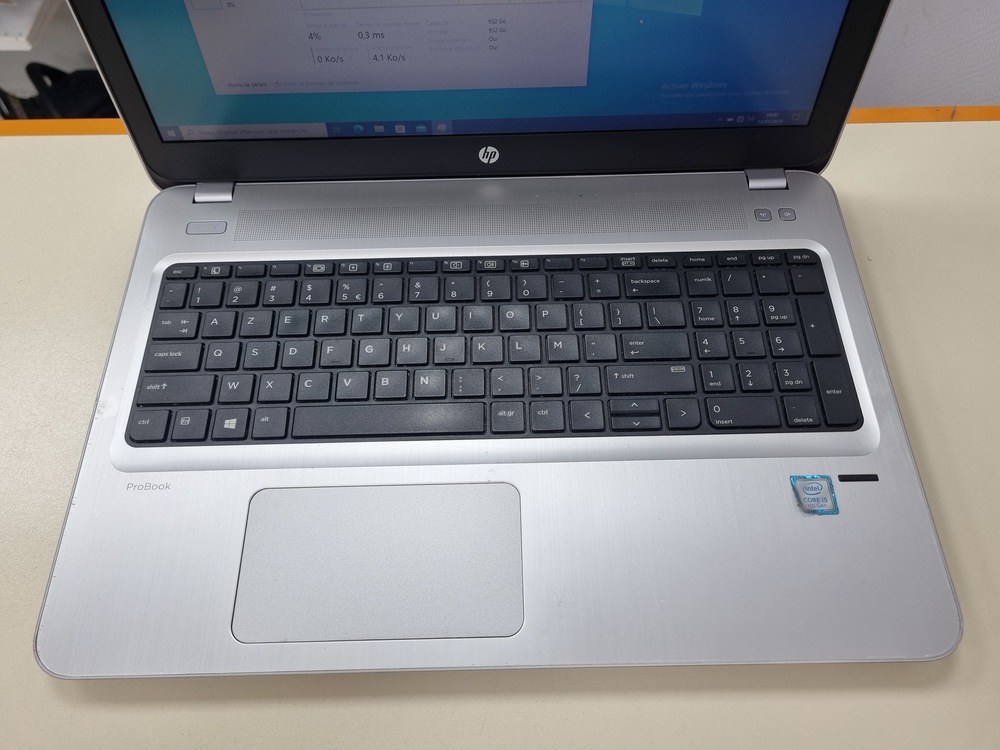 Ноутбук HP; Core i5-7200U, GeForce 930MX, 8 Гб, 1 Tb, Нет