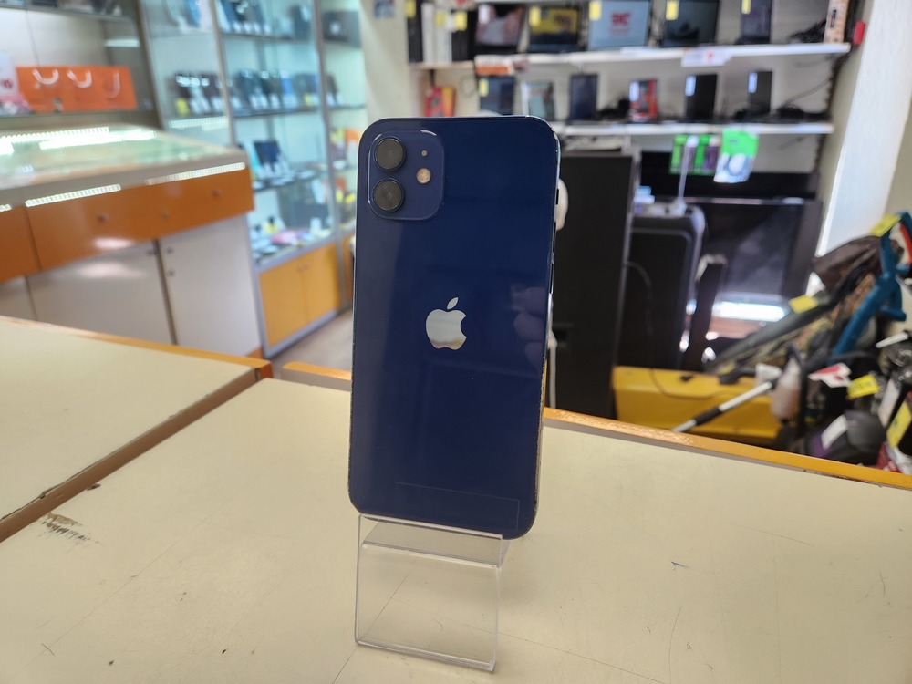 Смартфон Apple iPhone 12 64Gb