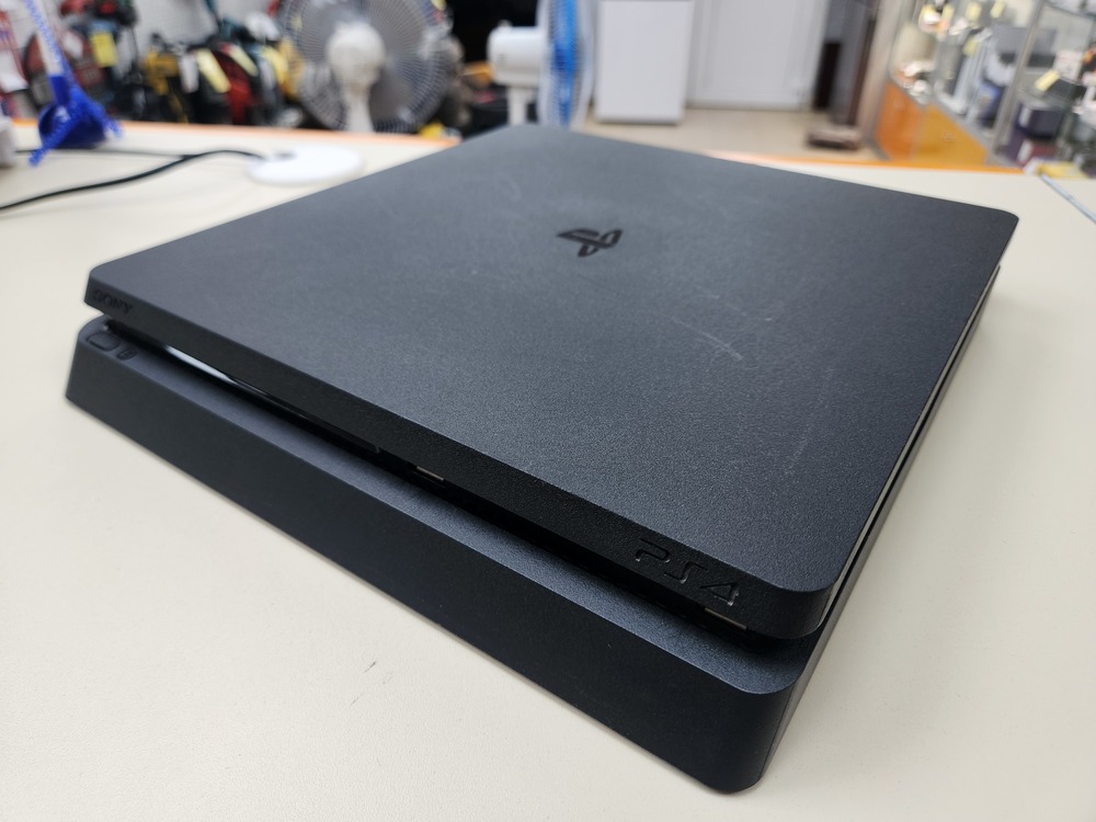 Игровая приставка PlayStation 4 Slim 1Tb