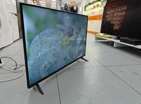 LED Телевизор HI VHIX-43F169MSY