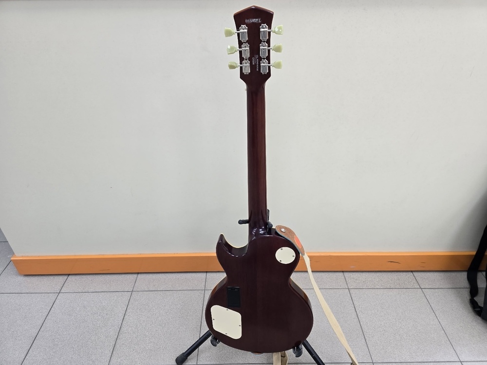 Электрогитара Cort CR300