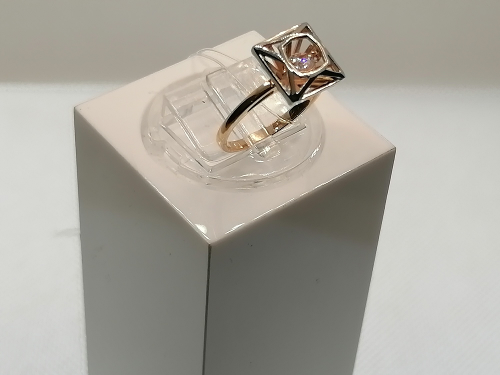 КОЛЬЦО С КАМНЕМ (Au 585)