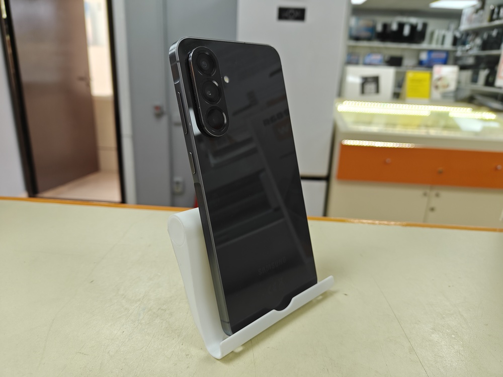 Смартфон Samsung Galaxy A56 8/128