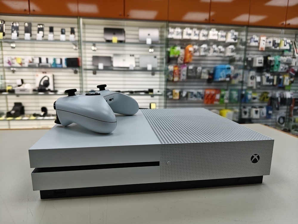 Игровая приставка Xbox One S 1TB
