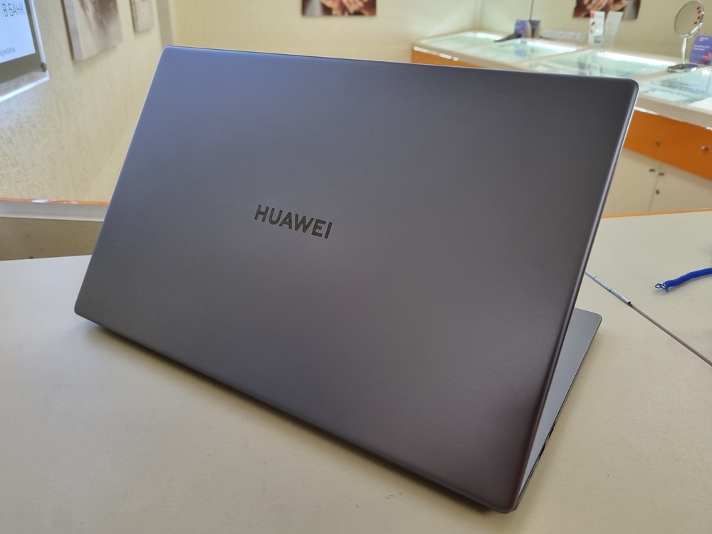 Ноутбук Huawei; I3-1115G4, Intel UHD Graphics, 8 Гб, 240 Гб, Нет