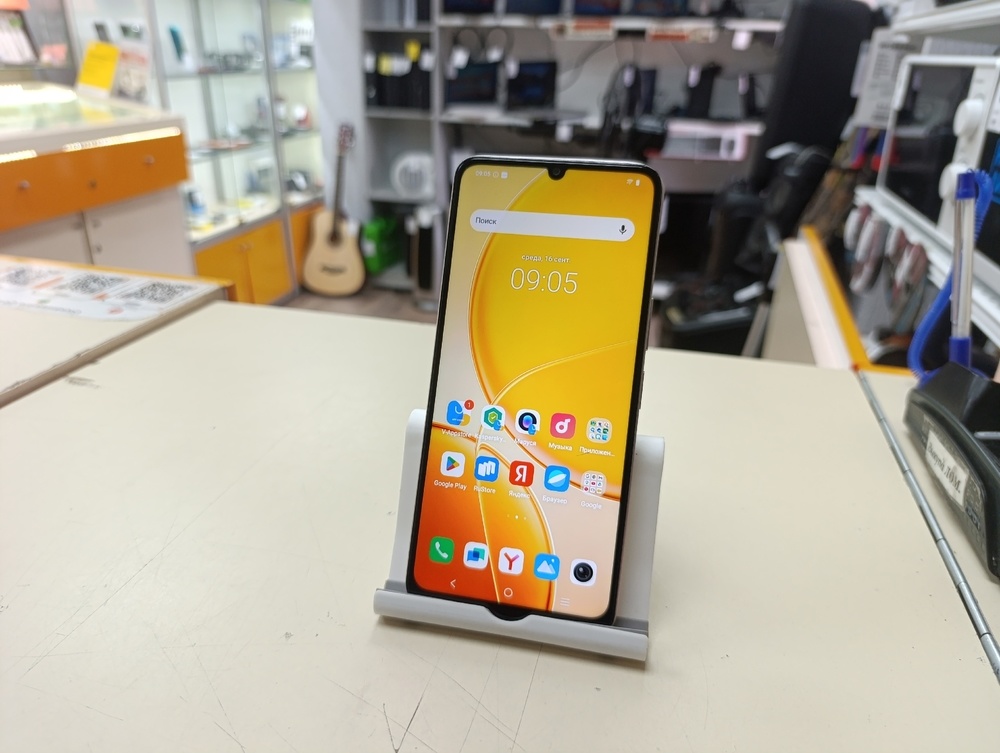Смартфон Vivo Y04 4/128