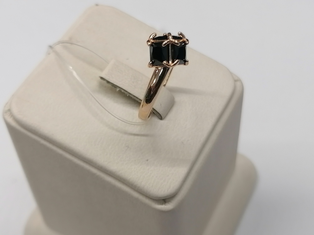 кч4754 КОЛЬЦО С КАМНЕМ (Au 585)