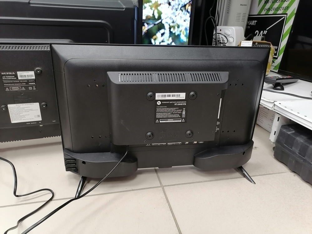 LED Телевизор HI RT-24H01FB