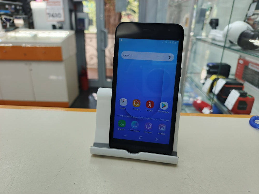 Смартфон Samsung Galaxy J2 Core 1/8