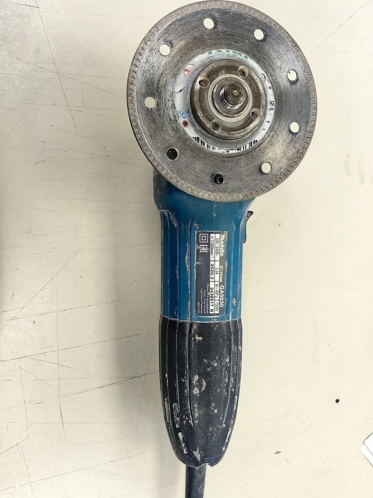 Угловая шлифмашина Makita GA5030.