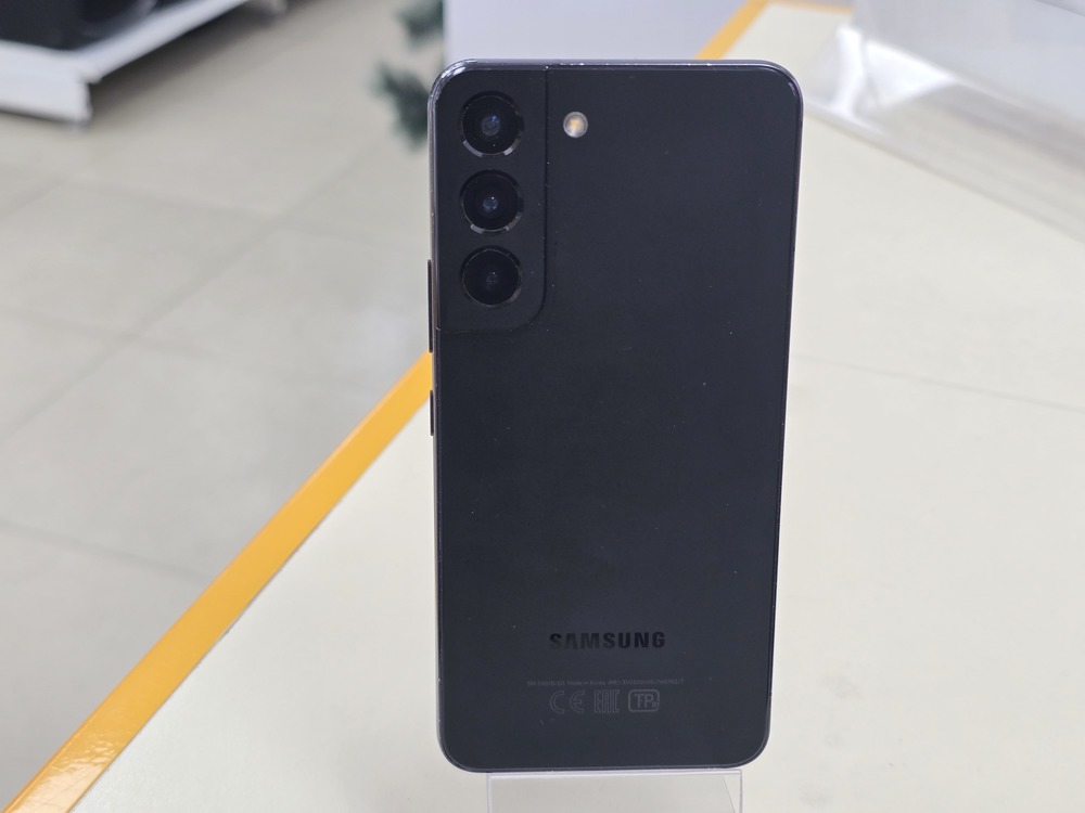 Смартфон Samsung Galaxy S22 8/128