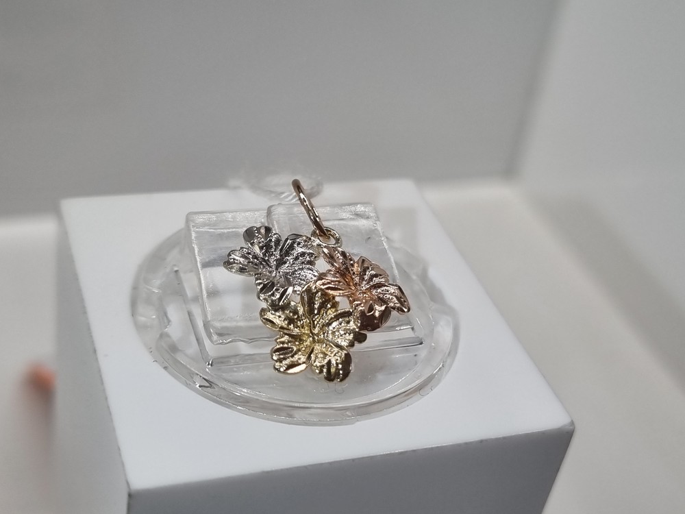 ПОДВЕСКА БЕЗ КАМНЯ Au 585