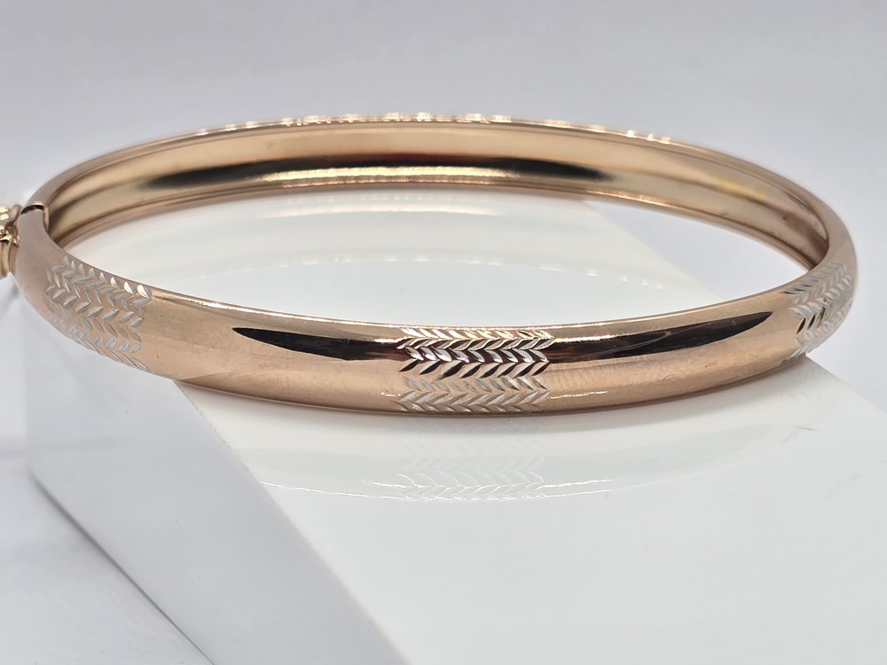 БЖАЛ585 БРАСЛЕТ ЖЕСТКИЙ С АЛМАЗНОЙ ГРАНЬЮ (Au 585)