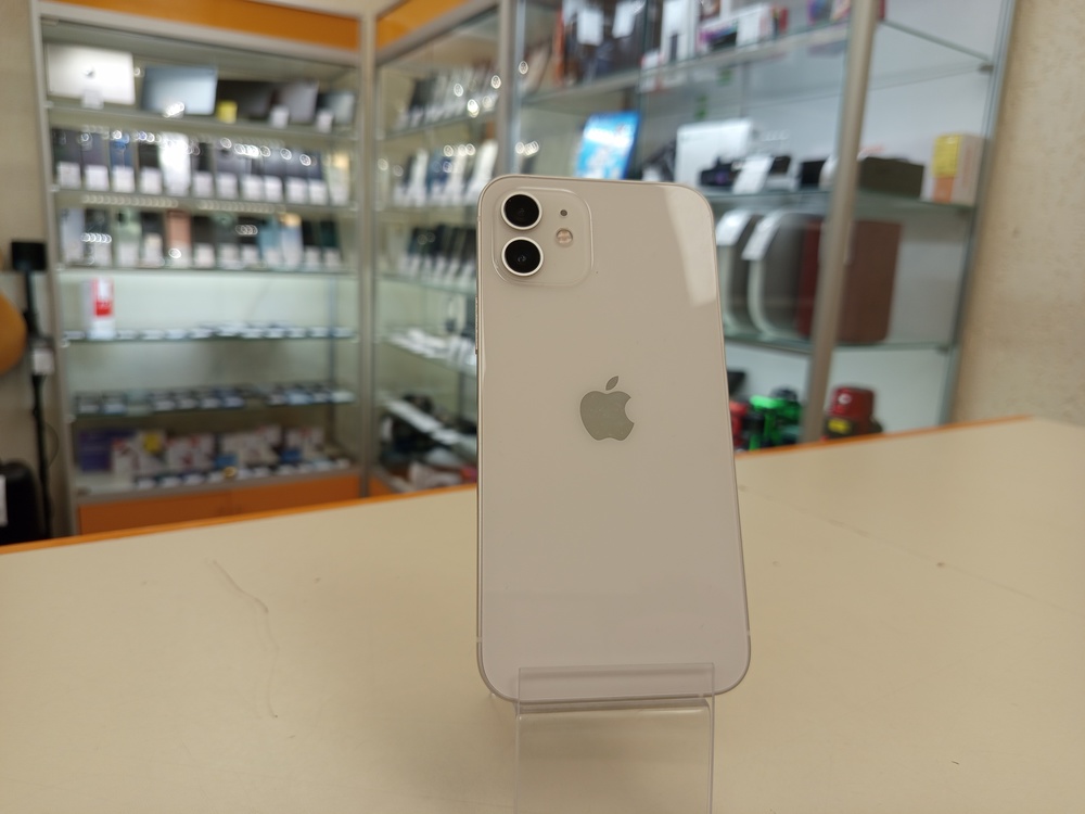 Смартфон Apple iPhone 12 64Gb