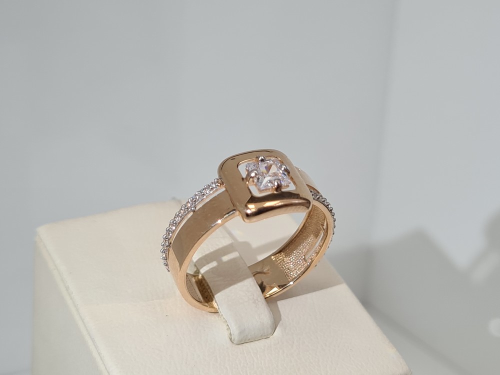 024481-1102 КОЛЬЦО С КАМНЯМИ (Au 585)