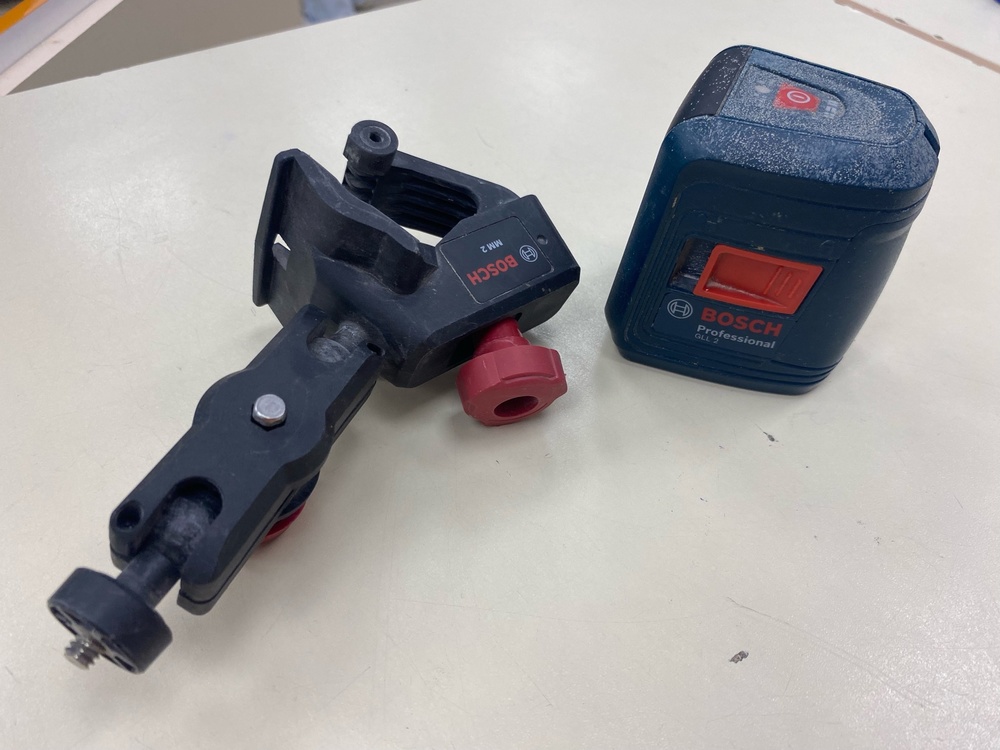 Нивелир Bosch GLL 2;