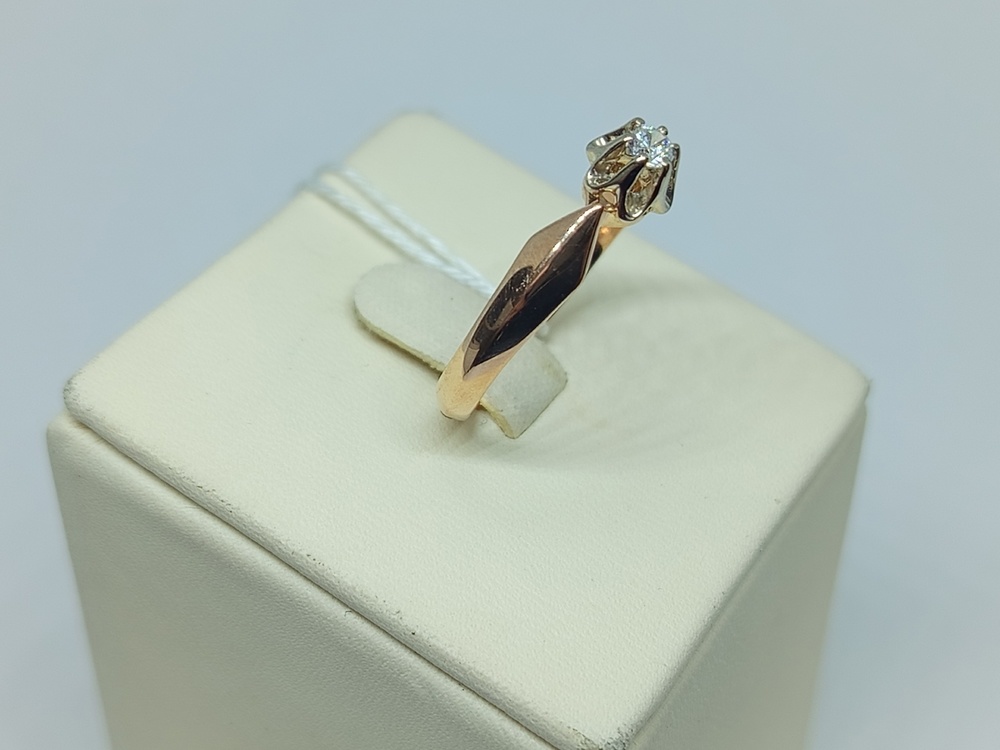 КОЛКМ585 КОЛЬЦО С КАМНЕМ (Au 585)