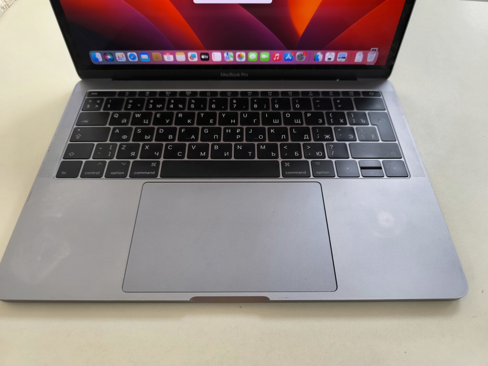 Ноутбук Apple; Core i5, Intel UHD Graphics, 8 Гб, 128 Гб, Нет