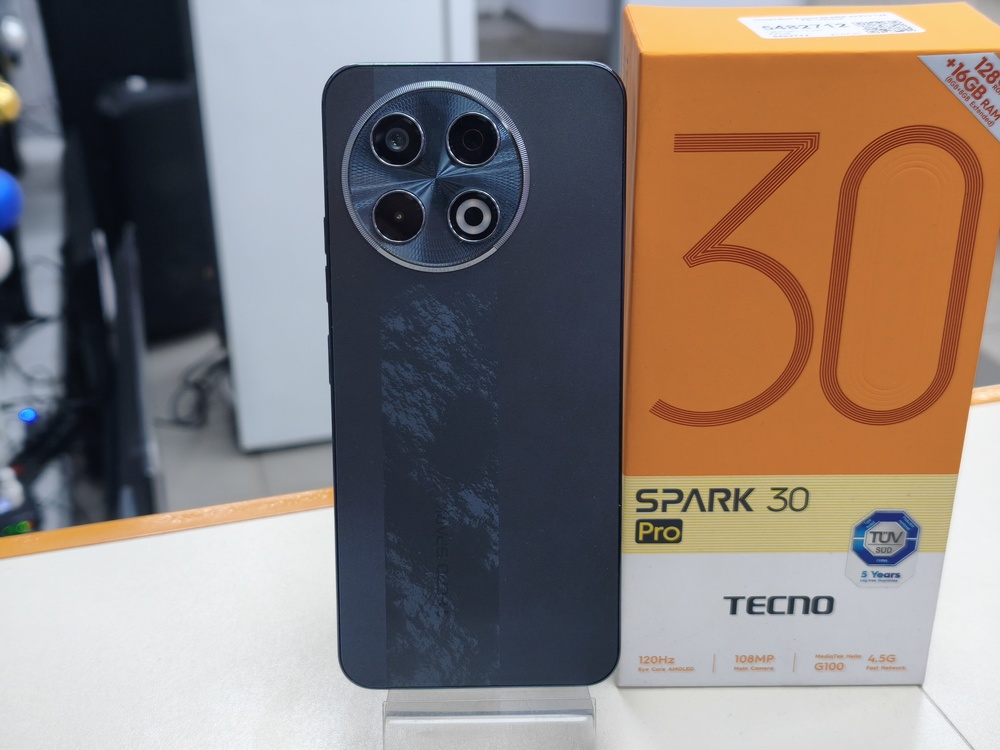 Смартфон Tecno SPARK 30 PRO 8/128