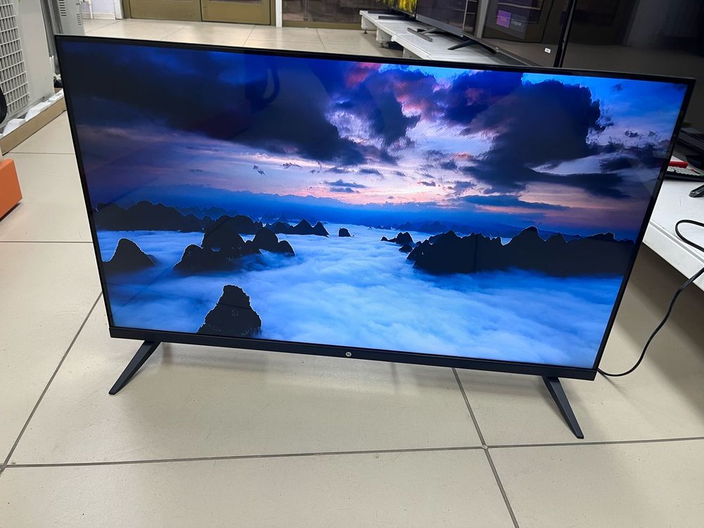 LED Телевизор HI VHIX-32F199MSA