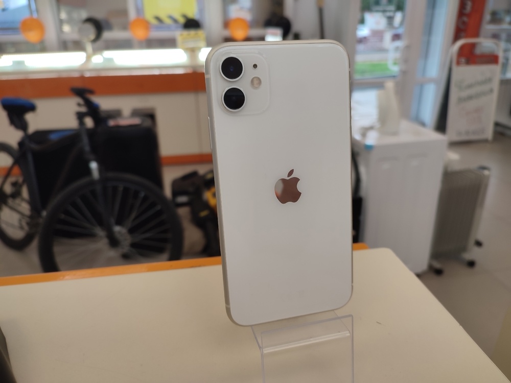 Смартфон Apple iPhone 11 64Gb