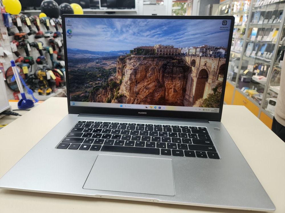 Ноутбук Huawei; Core i5-1135G7, Iris(R) Xe Graphics, 8 Гб, 500 Гб, Нет