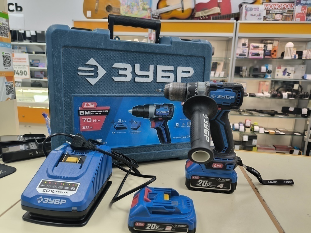Шуруповерт Зубр DB-70-42