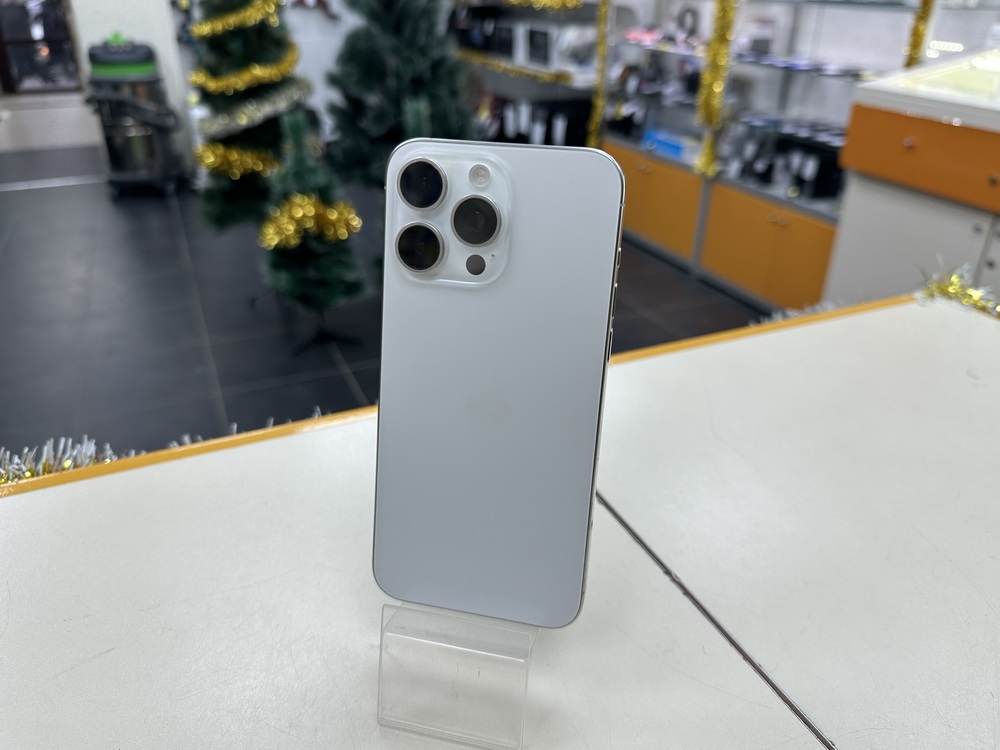 Смартфон Apple iPhone 15 Pro Max 256Gb