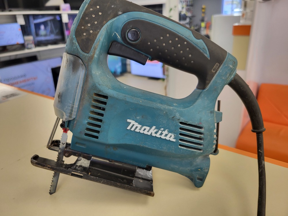 Лобзик Makita 4326;