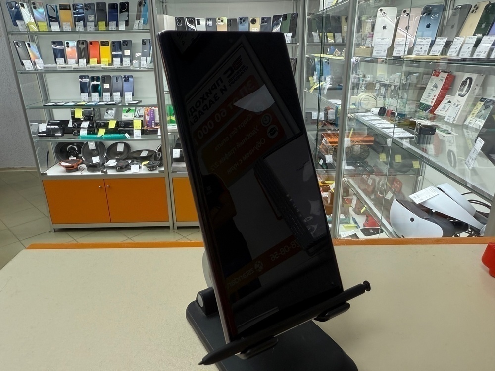 Смартфон Samsung Galaxy S22 Ultra 8/128