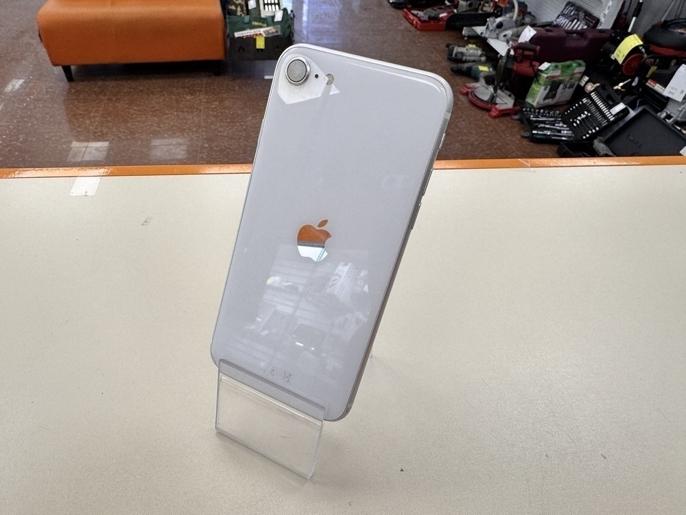 Смартфон Apple iPhone SE 2020 64Gb