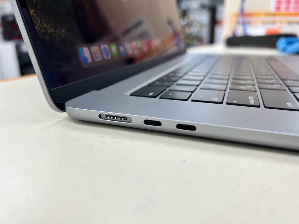 Ноутбук Apple MacBookAir 15 дюймов M2 A2941(2023)