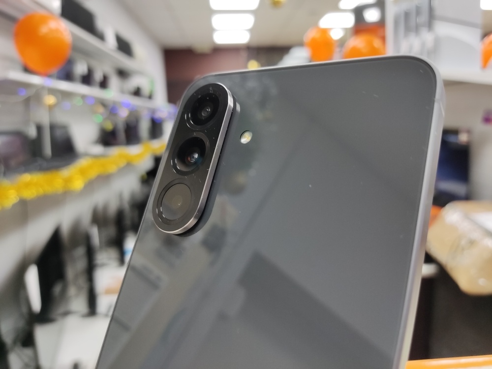 Смартфон Samsung Galaxy A56 8/256