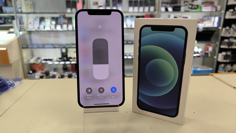 Смартфон Apple iPhone 12 64Gb