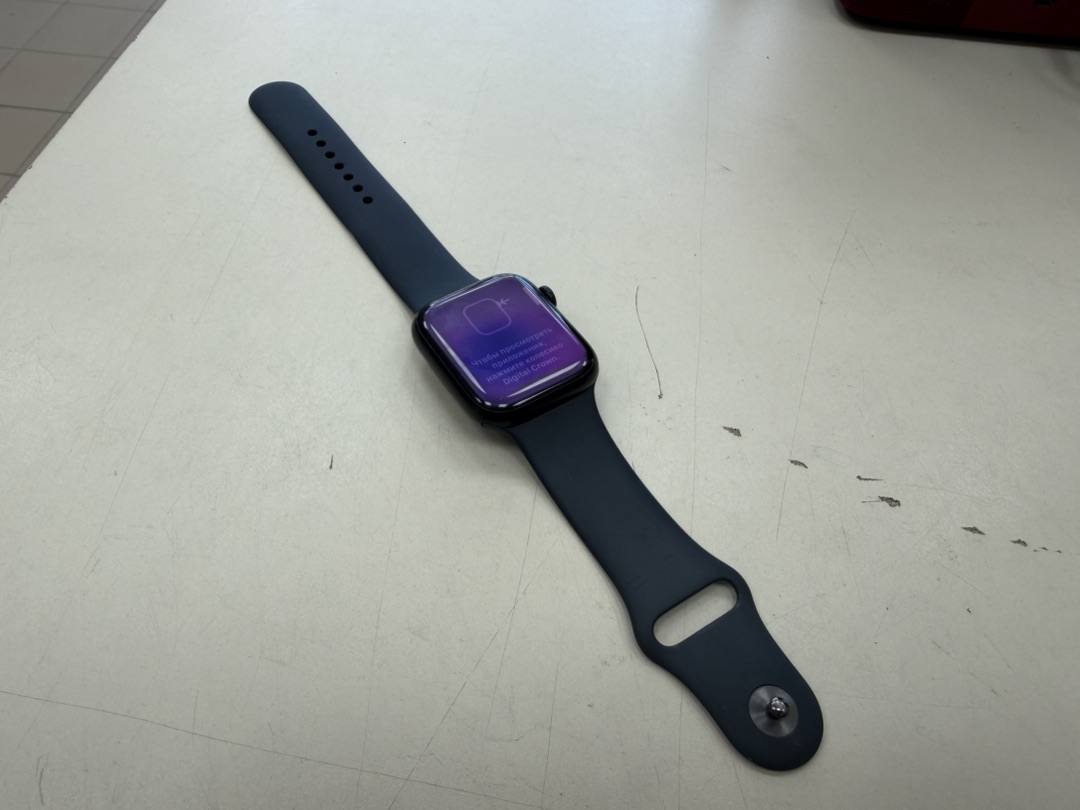 Смарт-часы Apple Watch Series 7 45mm