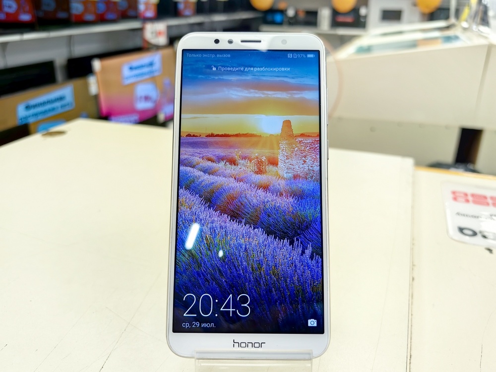 Смартфон Honor 7C 3/32