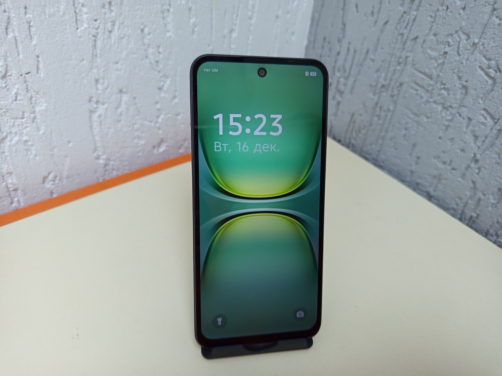 Смартфон Tecno Spark 40C 8/128