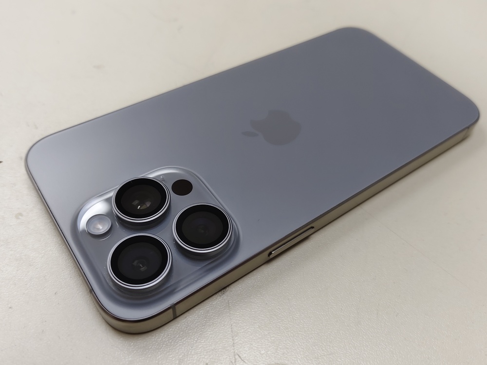 Смартфон Apple iPhone 15 Pro Max 256Gb