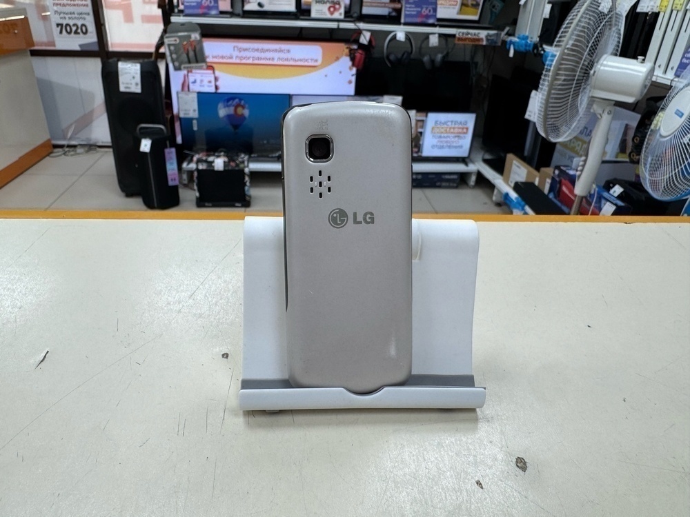 Смартфон LG S367