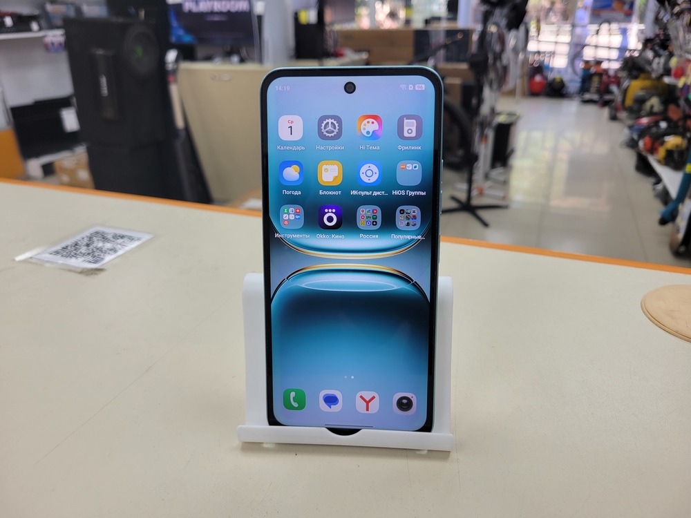 Смартфон Tecno Spark Go 2 4/128